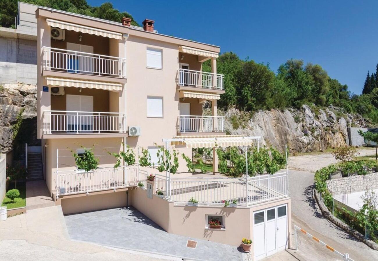 Apartments Ljuba Duba Exterior photo